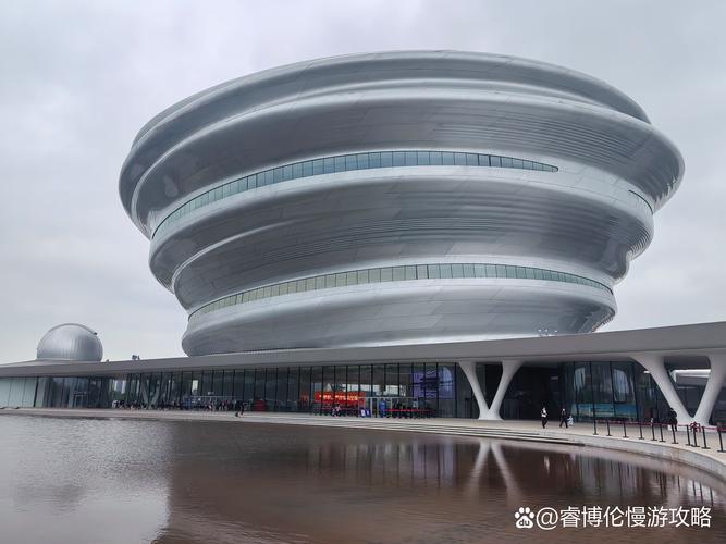 探秘新开的海南科技馆 海南科技馆位于海口市秀英区海秀快速路,是目前